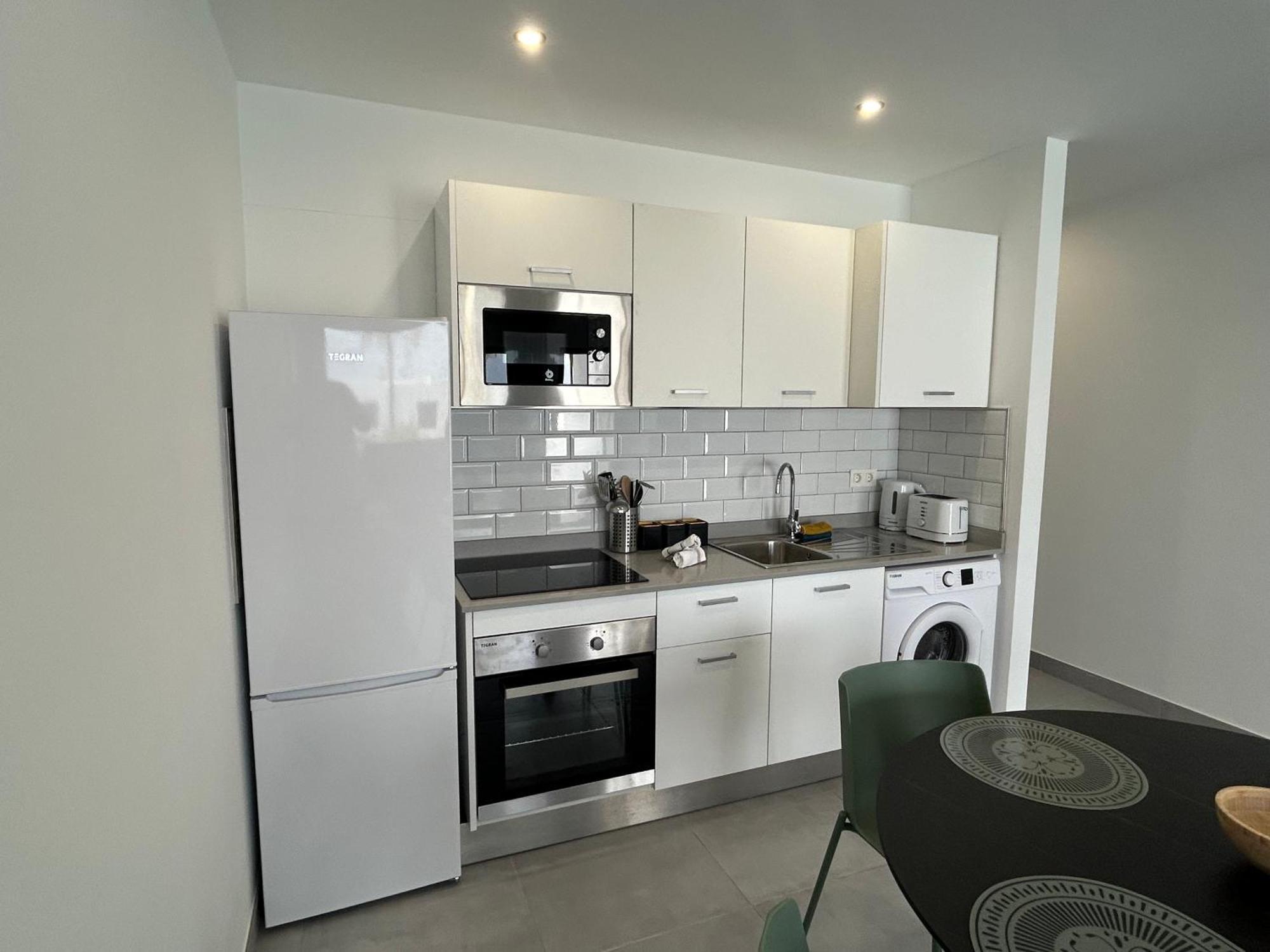 Stunning 2 Bedroom Seafront Apartment Пуэрто дель Кармен Экстерьер фото