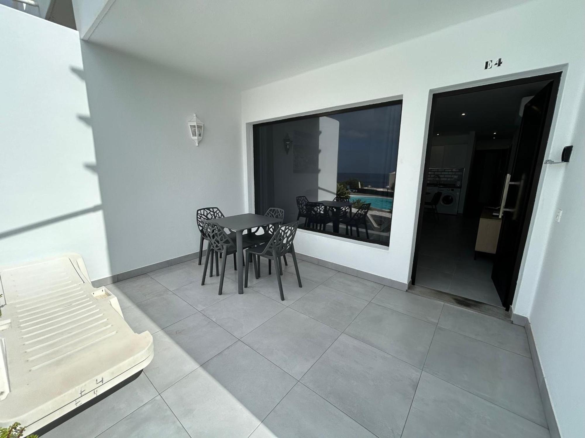 Stunning 2 Bedroom Seafront Apartment Пуэрто дель Кармен Экстерьер фото