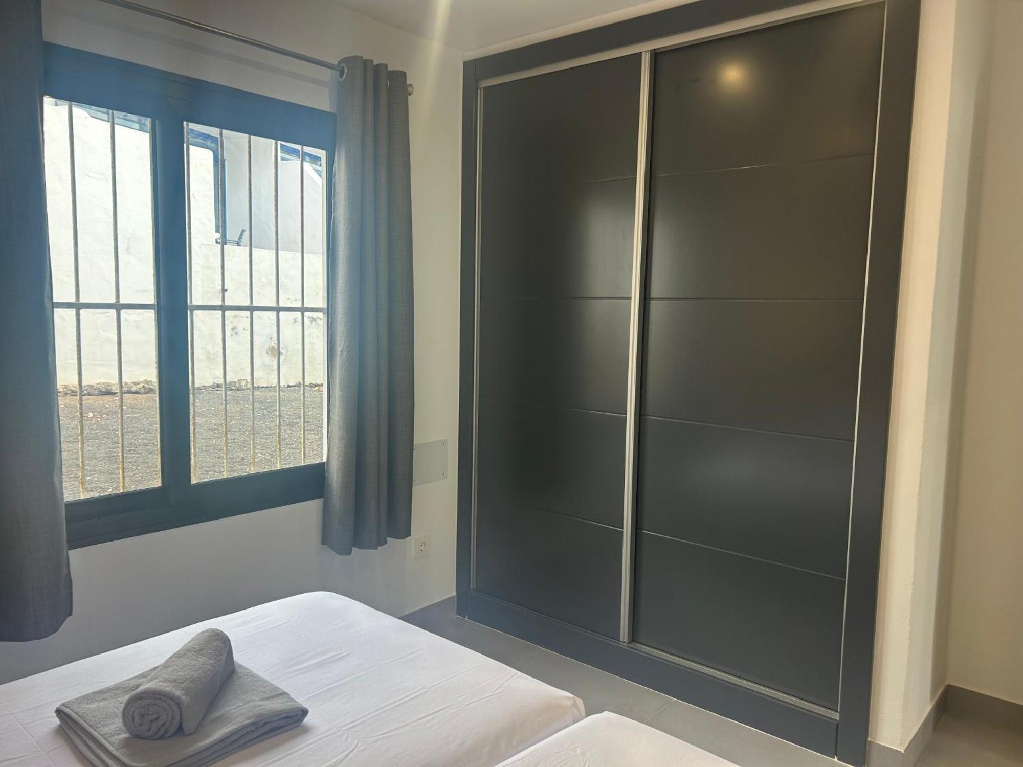 Stunning 2 Bedroom Seafront Apartment Пуэрто дель Кармен Экстерьер фото